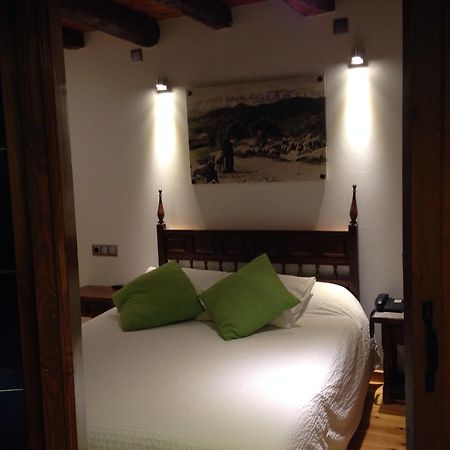 Hotel Can Borrell Meranges Zimmer foto